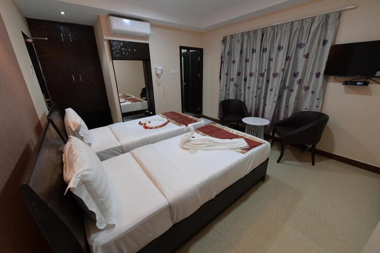 Coastal Grand Hotel Sampath Tiruchirappalli Exteriör bild