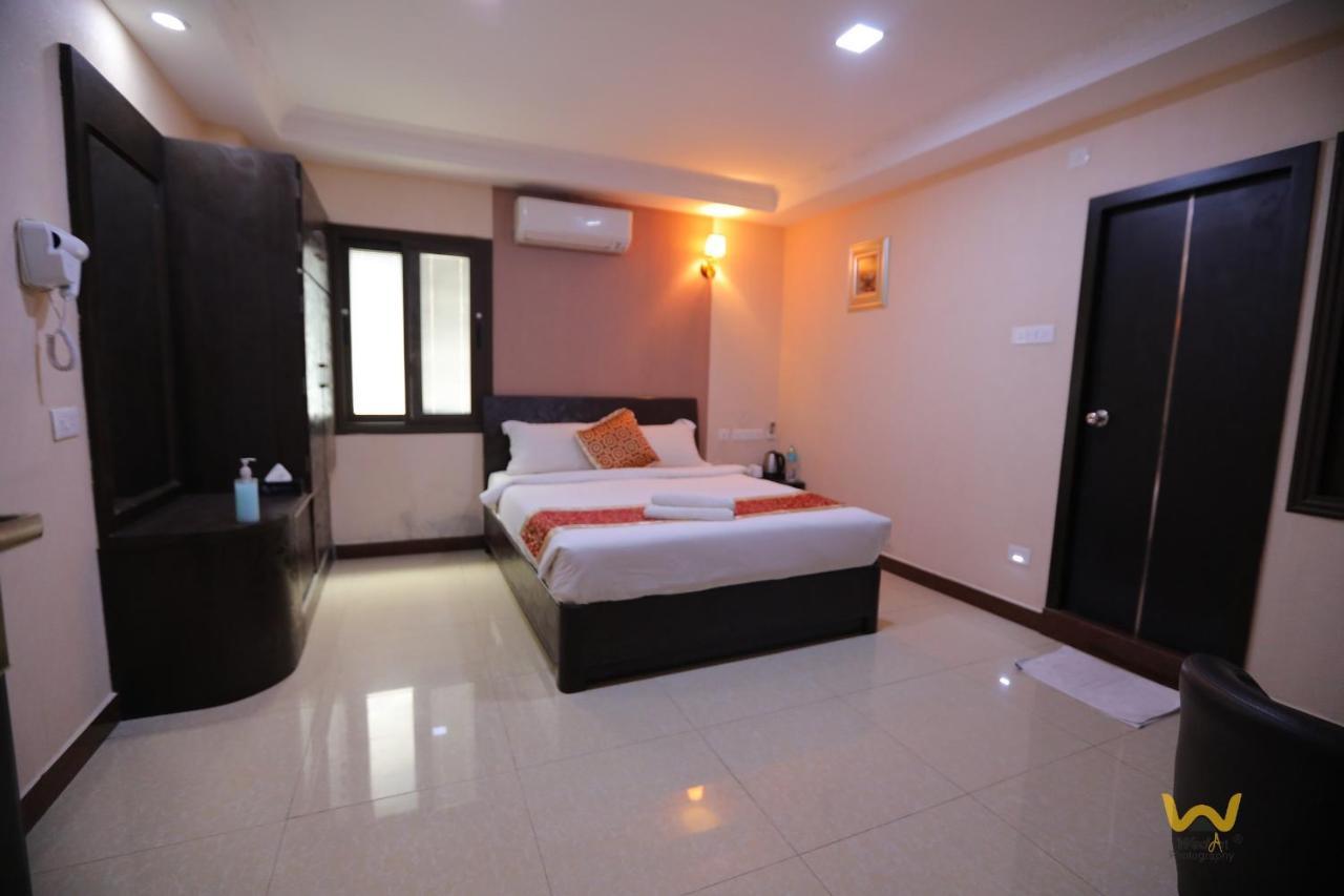 Coastal Grand Hotel Sampath Tiruchirappalli Exteriör bild