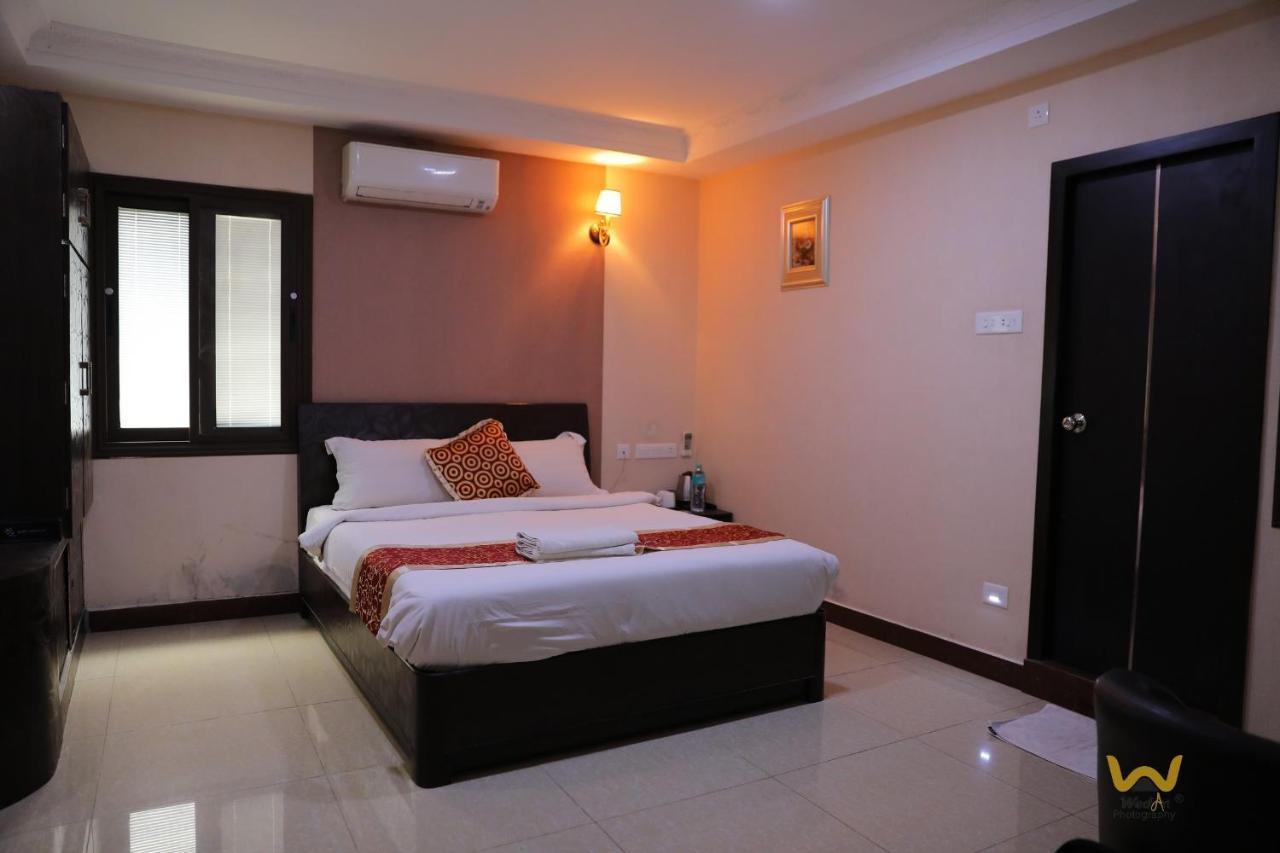 Coastal Grand Hotel Sampath Tiruchirappalli Exteriör bild