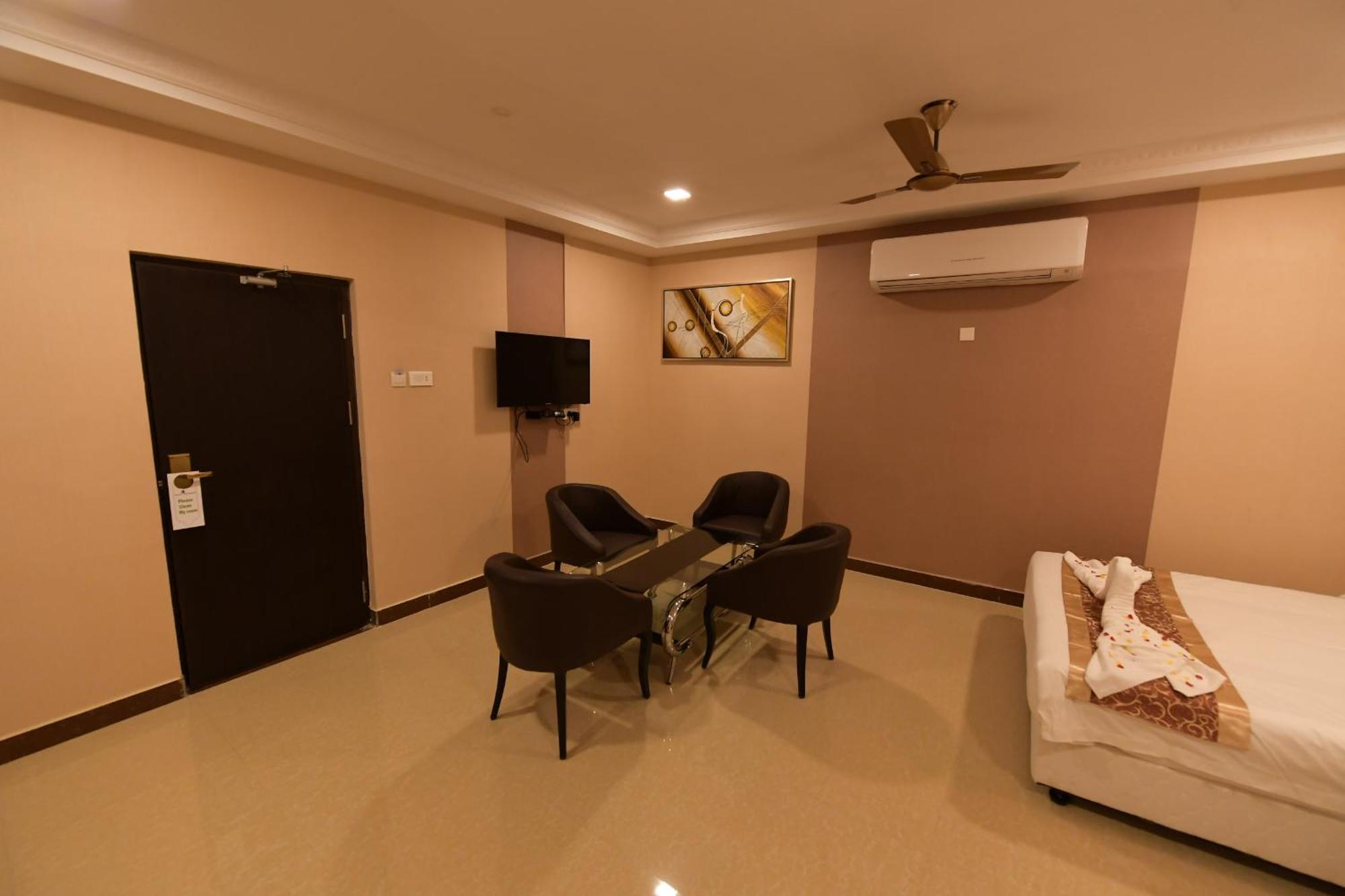 Coastal Grand Hotel Sampath Tiruchirappalli Exteriör bild