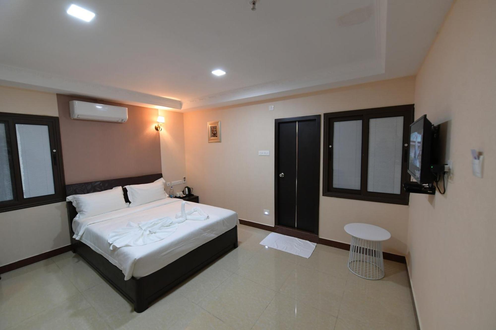 Coastal Grand Hotel Sampath Tiruchirappalli Exteriör bild