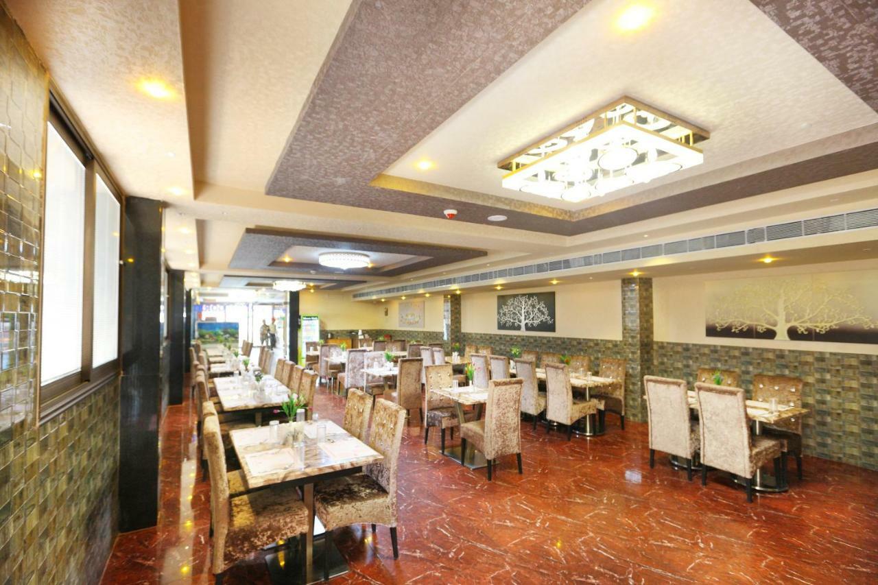 Coastal Grand Hotel Sampath Tiruchirappalli Exteriör bild