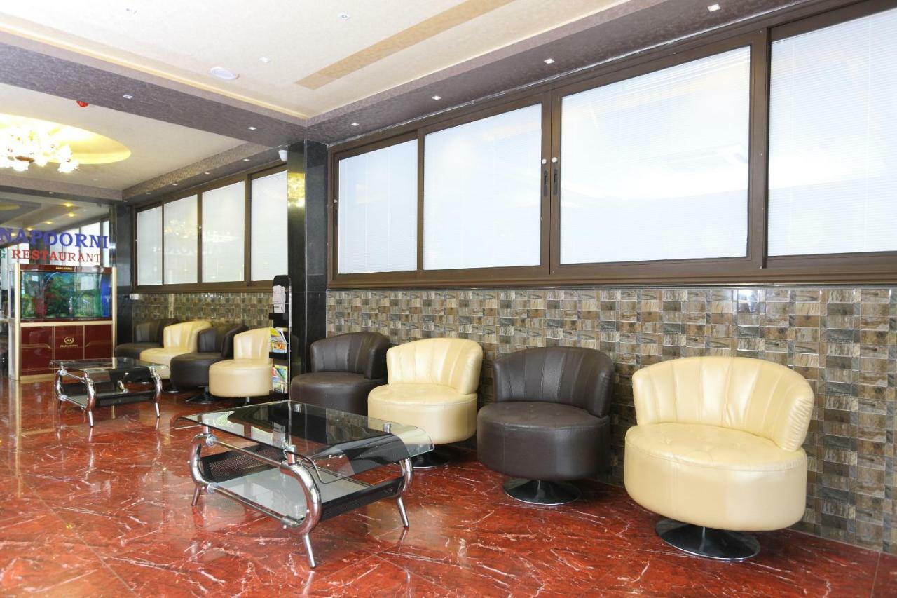 Coastal Grand Hotel Sampath Tiruchirappalli Exteriör bild